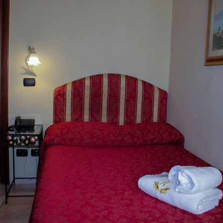 Hotel Sicilia Μιλάνο Εξωτερικό φωτογραφία
